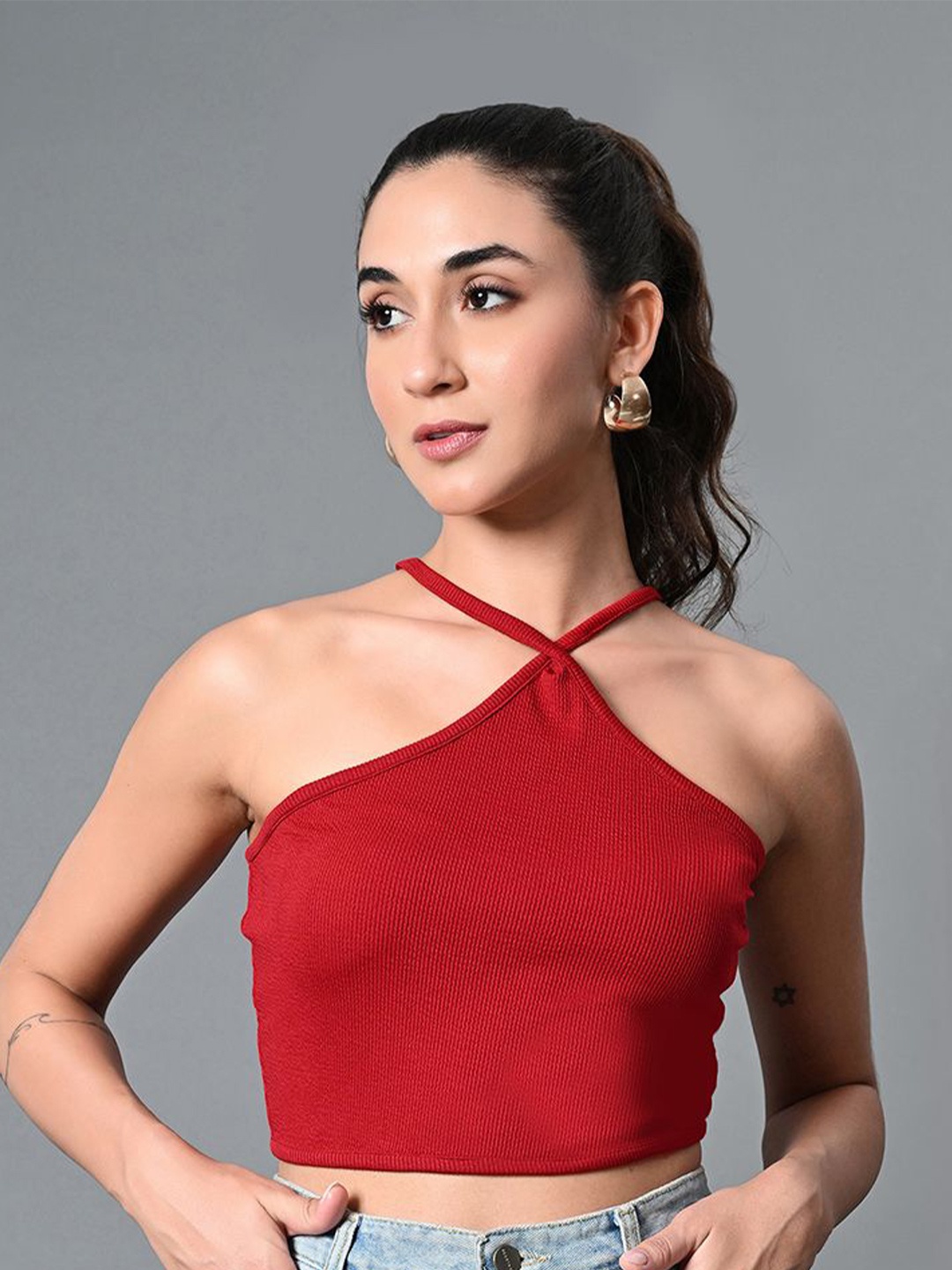 

The Roadster Life Co. Women Solid Halter Neck Top, Maroon