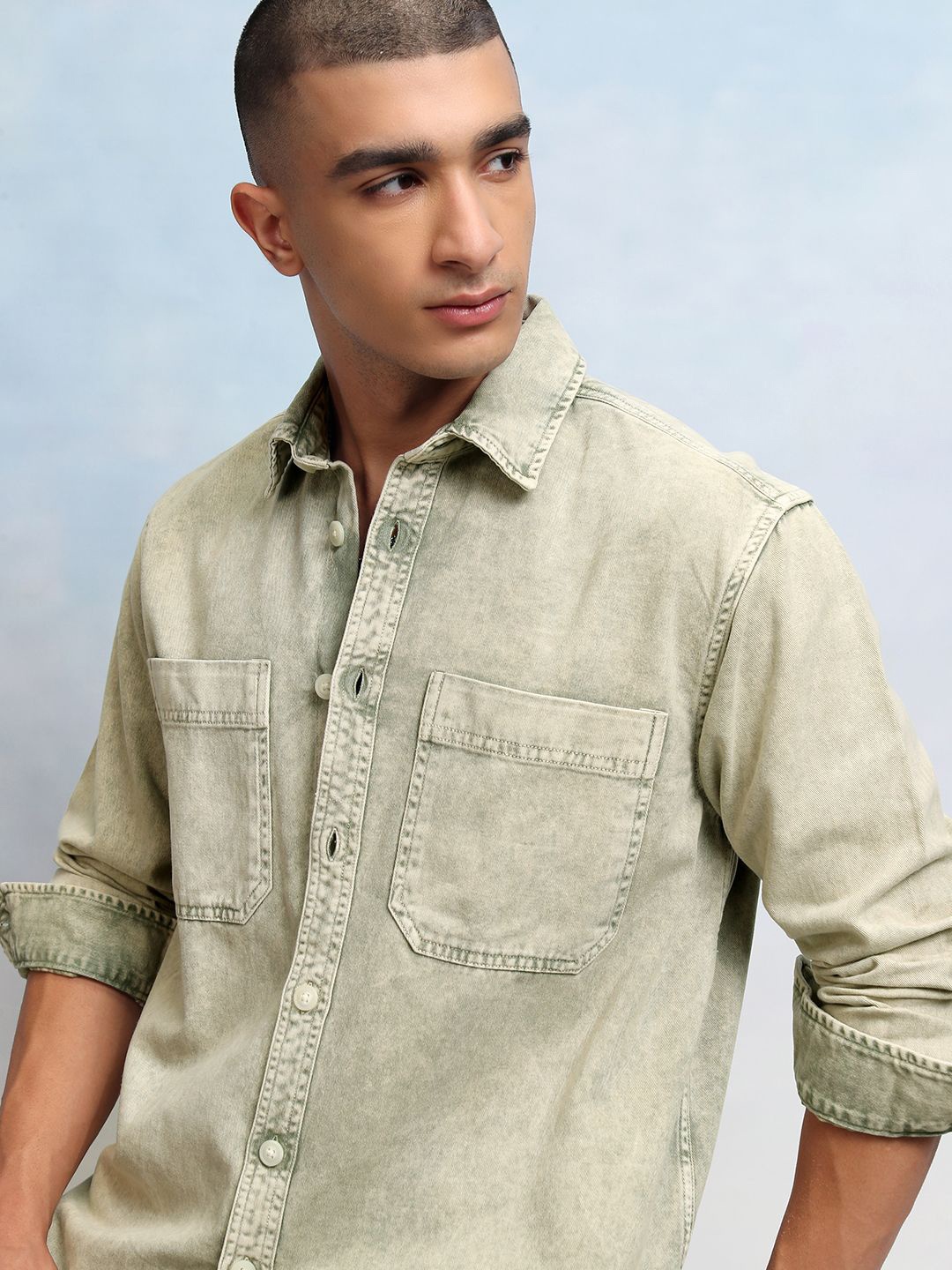 

HIGHLANDER Men Oversized Dyed Washed Utility Pocket Denim Overshirt, Olive