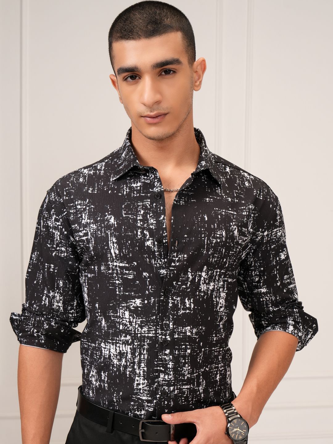 

HIGHLANDER Men Printed Casual Shirt, Black