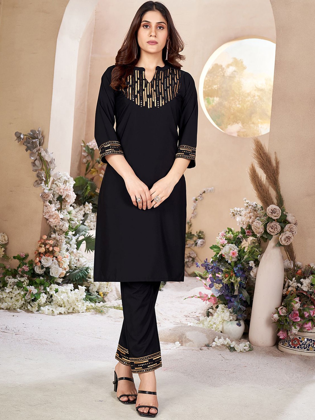 

KALINI Ethnic Motifs Yoke Design Straight Sequinned Kurta with Trousers, Black