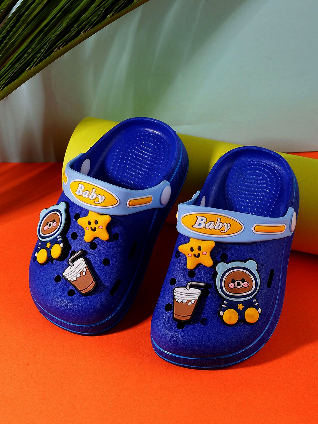 

PASSION PETALS Boys Lightweight Star Embossed Clogs, Blue