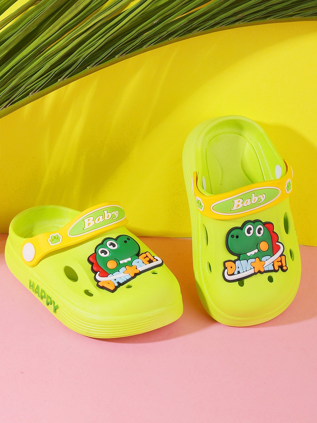 

PASSION PETALS Unisex Kids Round toe Velcro Slip-On Sneakers, Green
