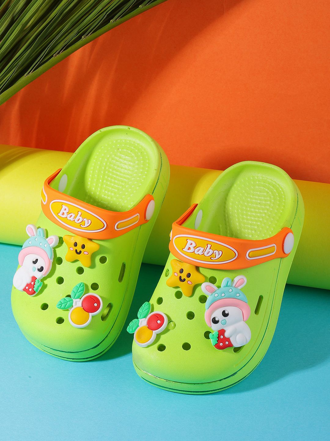 

PASSION PETALS Unisex Kids Printed clogs, Green