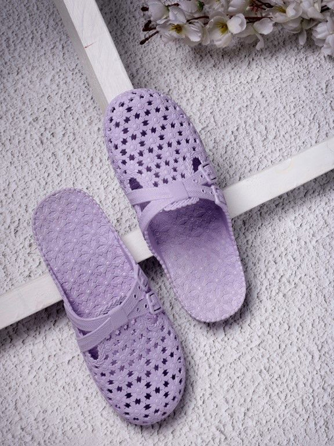 

JUMPLITE Women Round Toe Slip-On Sneakers, Purple