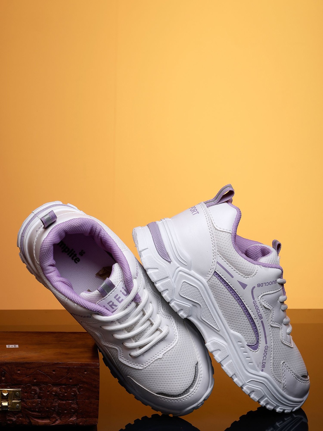

JUMPLITE Women Colourblocked Sneakers, White