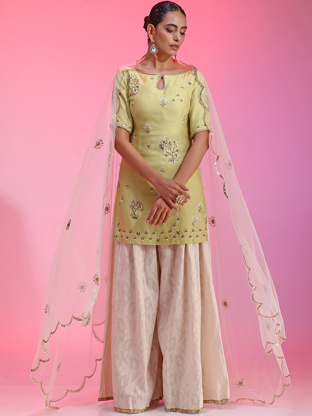 

KUDI PATAKA Floral Embroidered Sequinned Chanderi Silk Kurti with Palazzos & Dupatta, Green