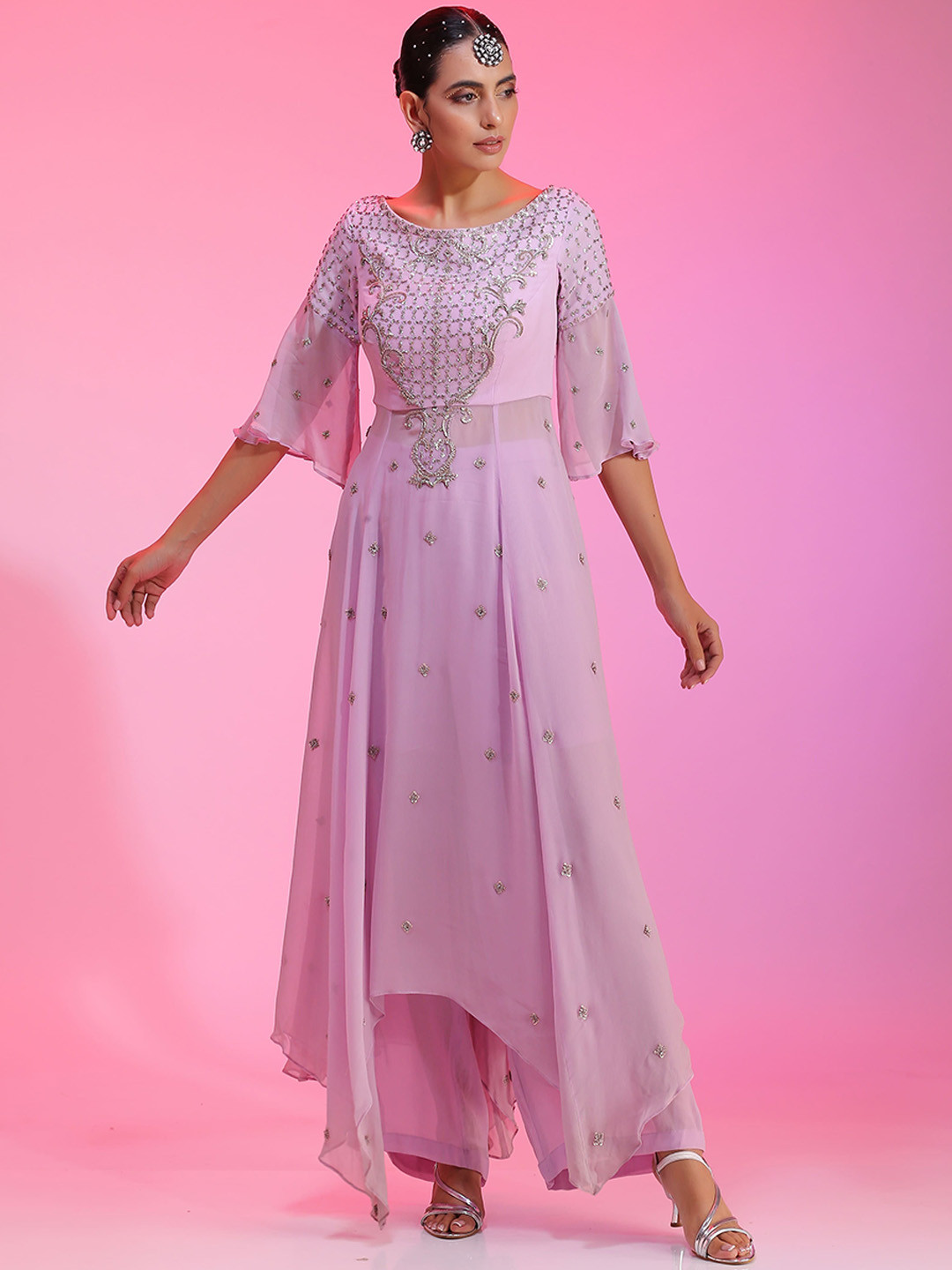 

KUDI PATAKA Floral Embroidered Regular Thread Work Kurta with Trousers & Dupatta, Lavender