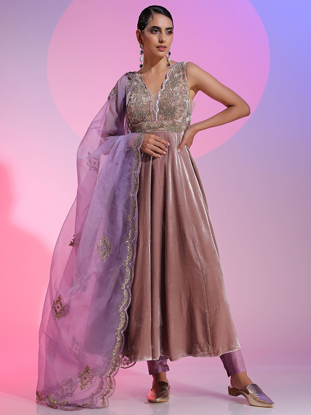 

KUDI PATAKA Embroidered Beads and Stones Velvet Kurta with Churidar & Dupatta, Violet