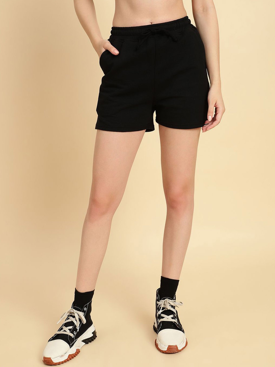 

UnaOne Women Mid-Rise Shorts, Black