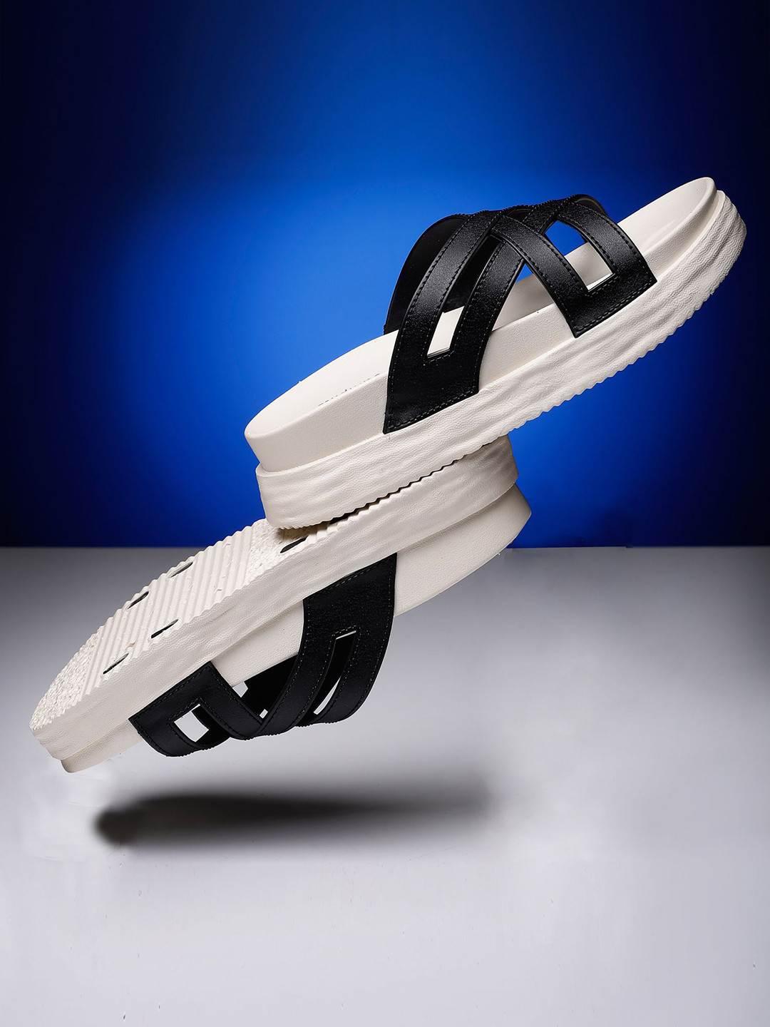 

JUMPLITE Women Comfort Sandals, White