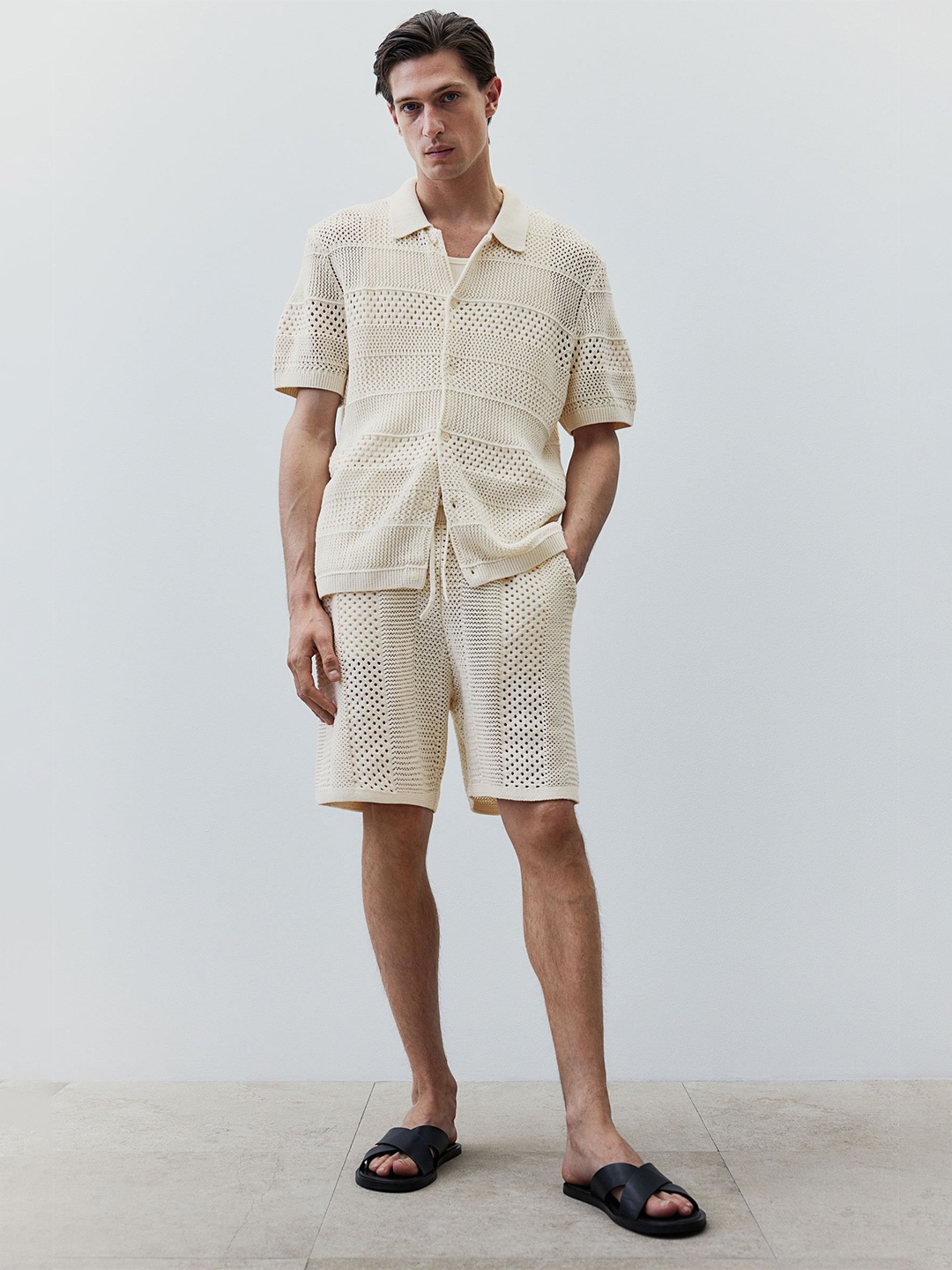 

H&M Men Self Design Short Sleeve Hole-Knit Shirt, White