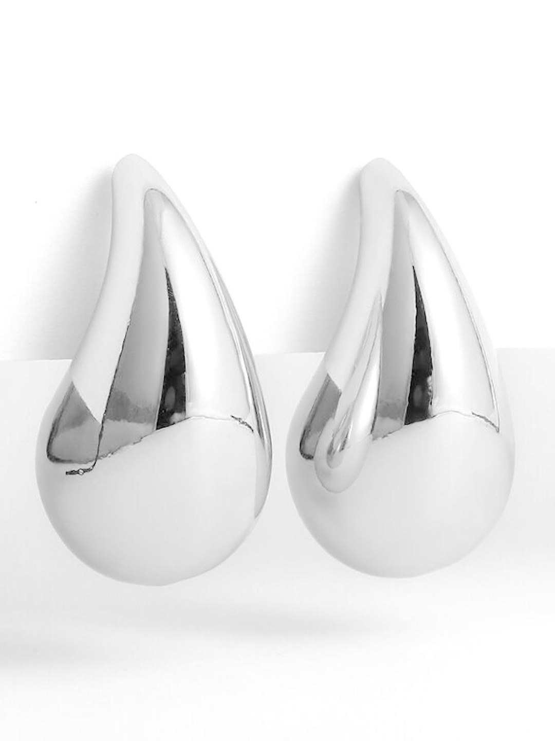 

Softwrap Silver-Plated Teardrop Shaped Studs Earrings