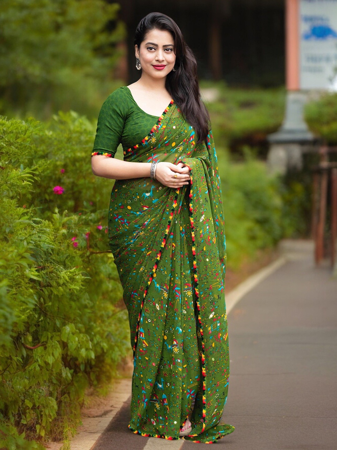 

The Textile Hub Warli Art Pompom Border Saree with Blouse, Green