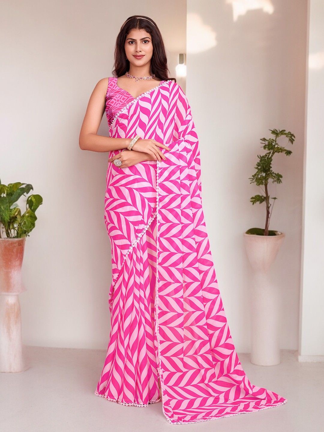 

The Textile Hub Lace Work Saree with Blouse, Pink