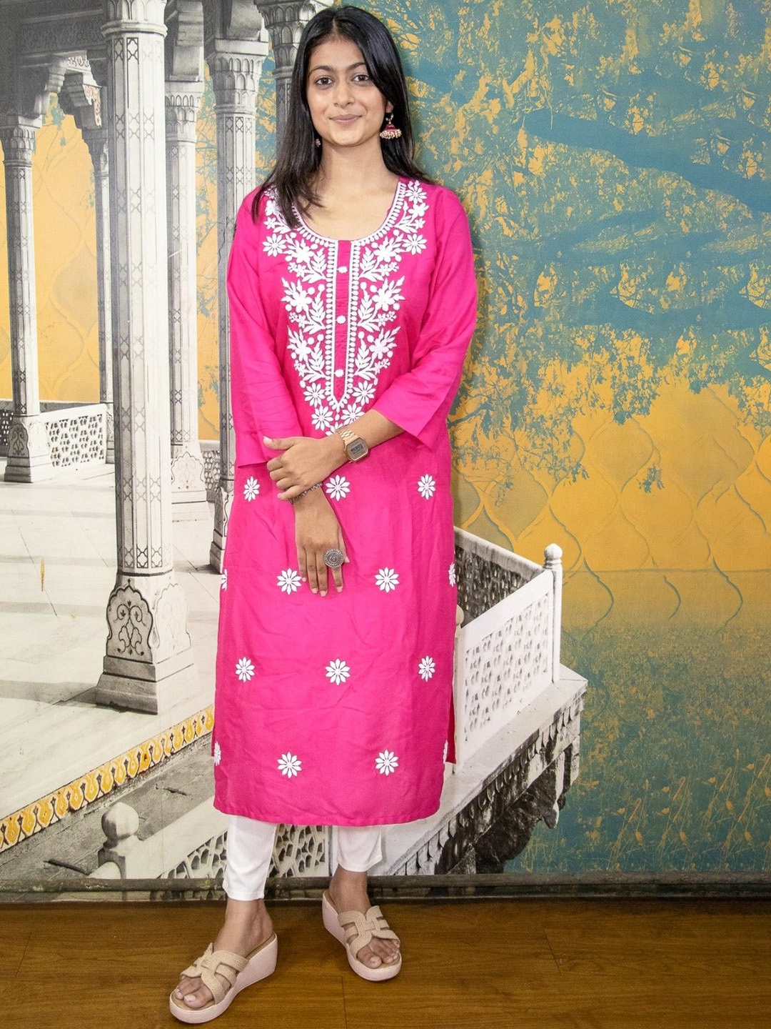 

BAESD Floral Embroidered Round Neck Thread Work Straight Kurta, Pink