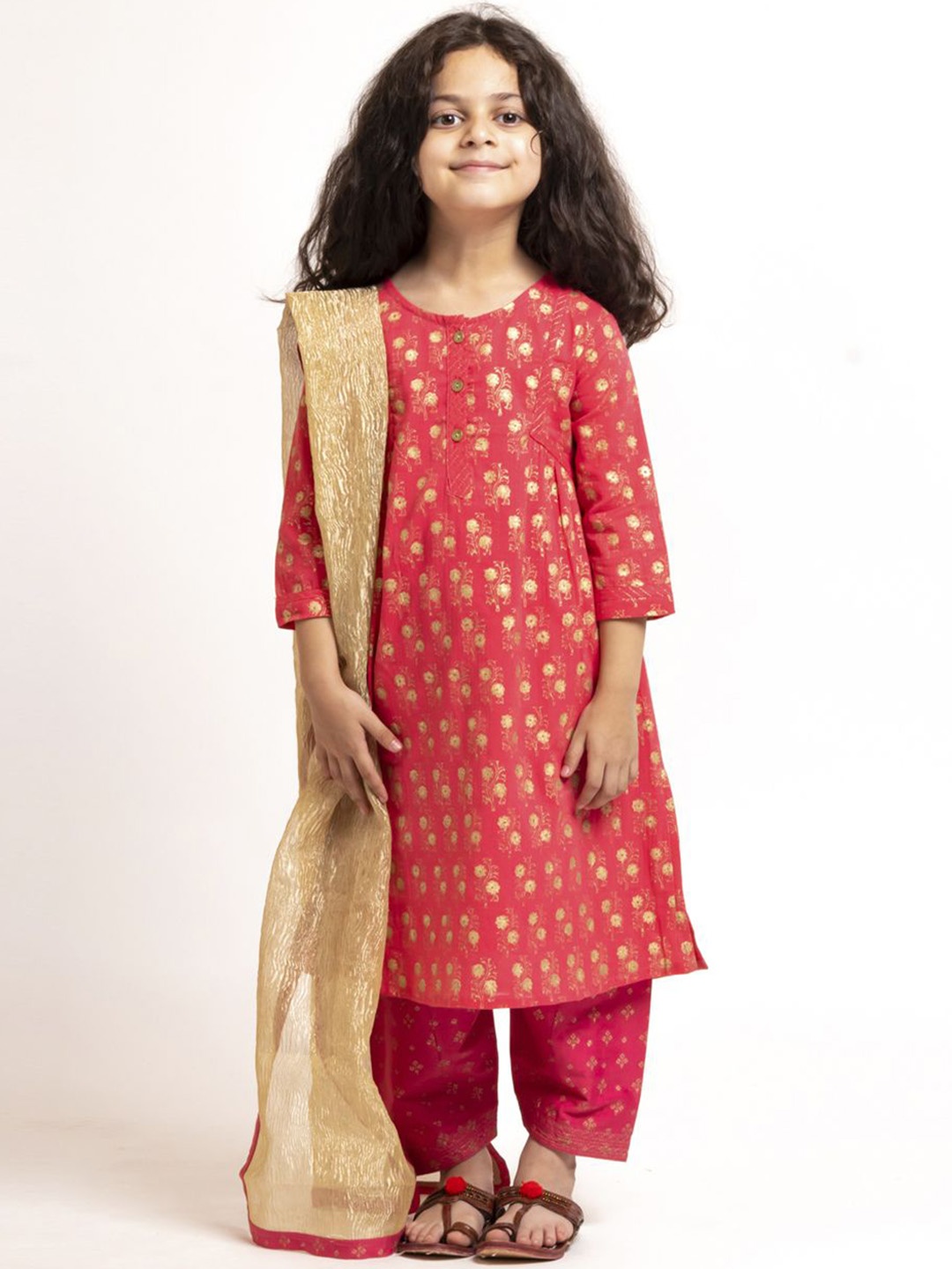 

Sangria Girls Floral Printed Pure Cotton Straight Kurta & Trousers With Dupatta Set, Red