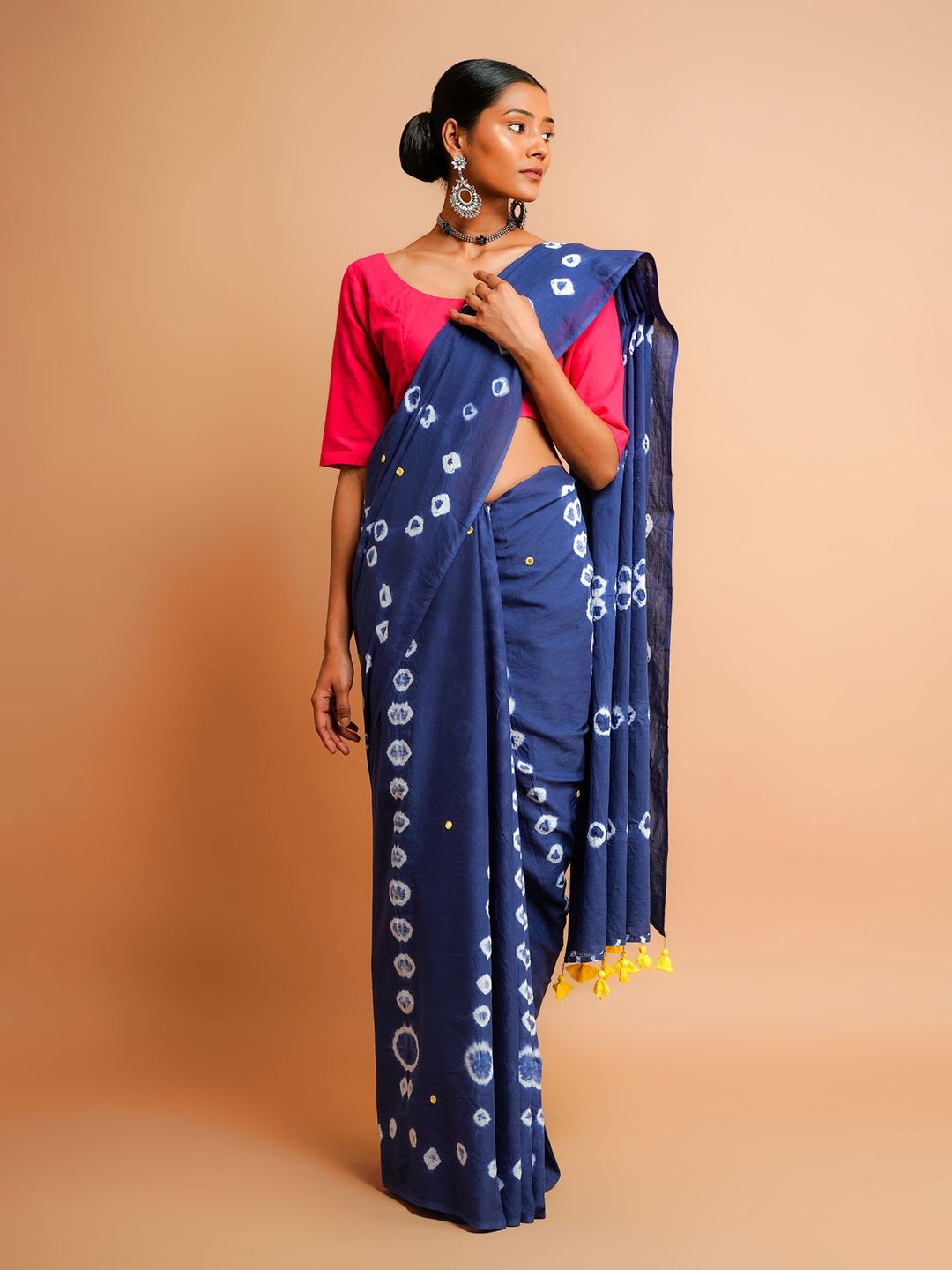 

Taavi Bandhani Pure Cotton Mirror Work Saree, Blue