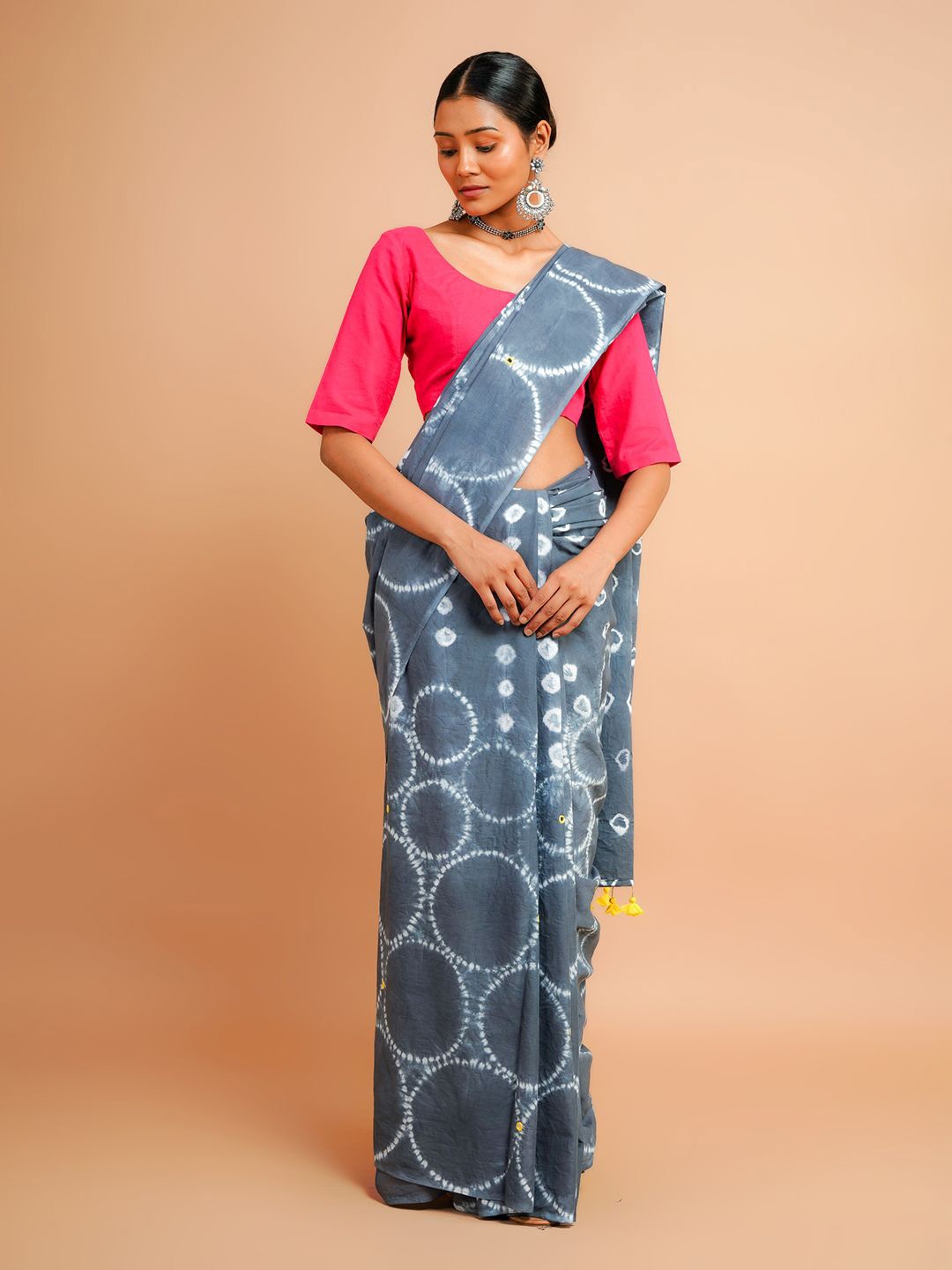 

Taavi Pure Cotton Bandhani Saree, Grey