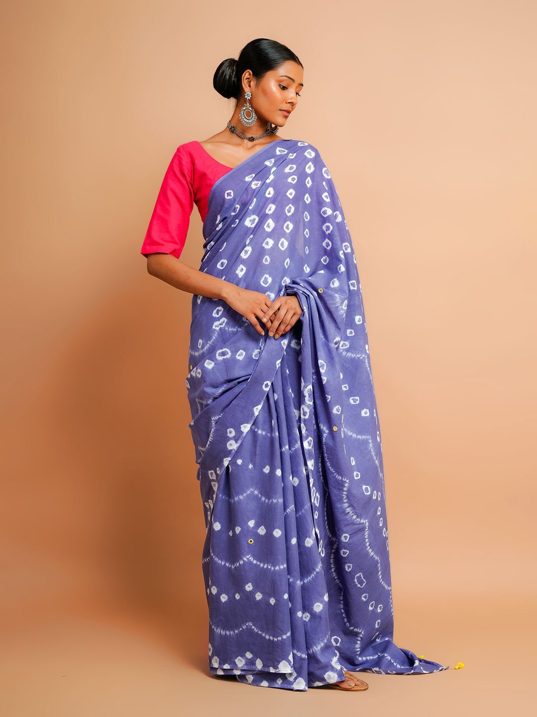 

Taavi Bandhani Mirror Work Pure Cotton Saree, Blue