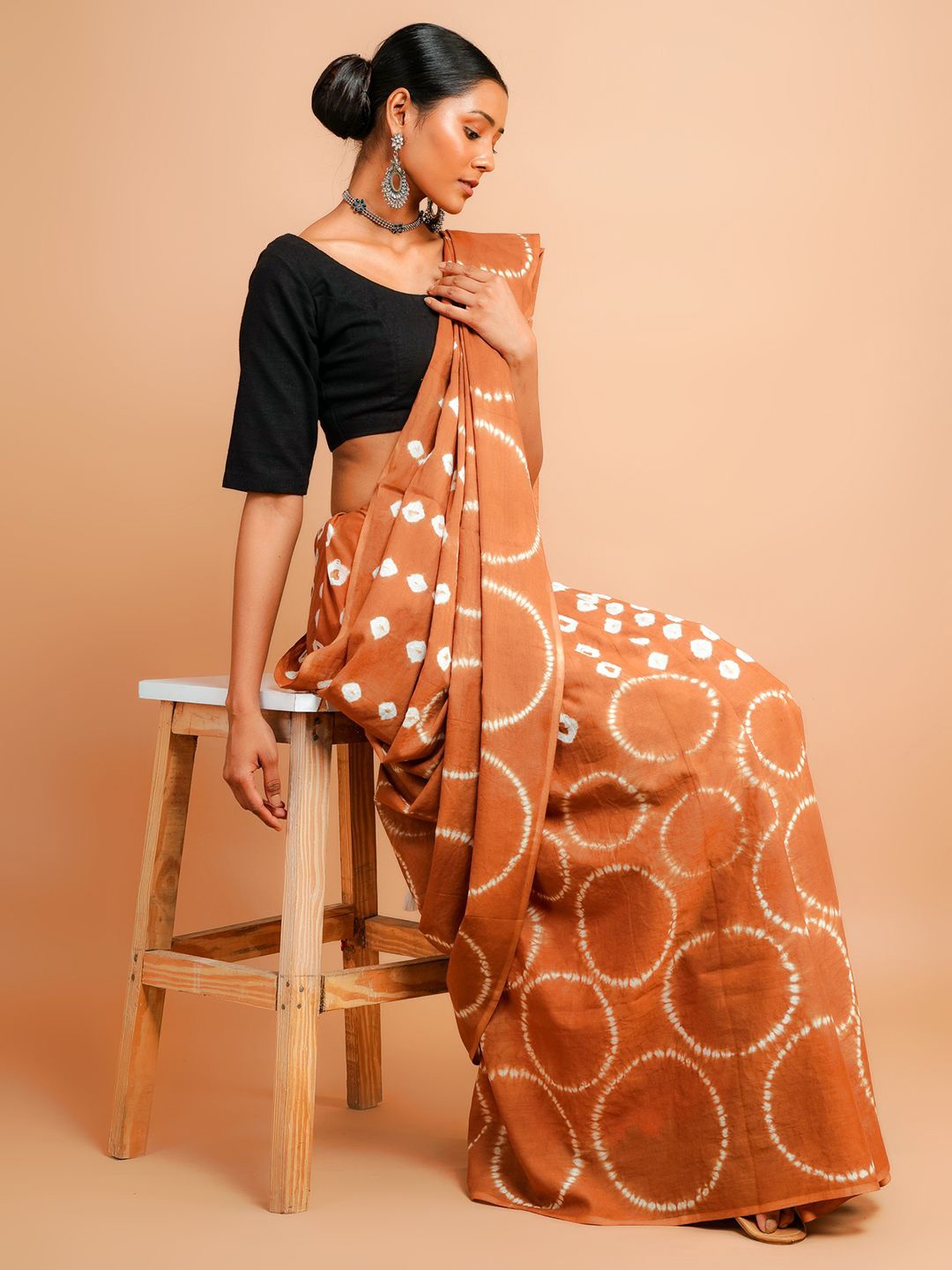 

Taavi Pure Cotton Bandhani Saree, Brown