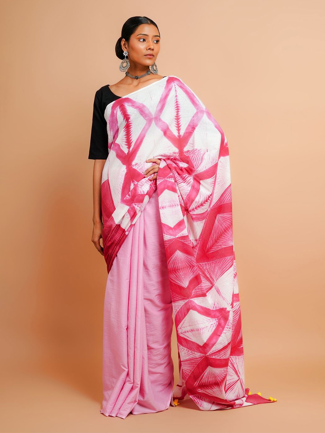 

Taavi Tie and Dye Pure Cotton Saree, Pink