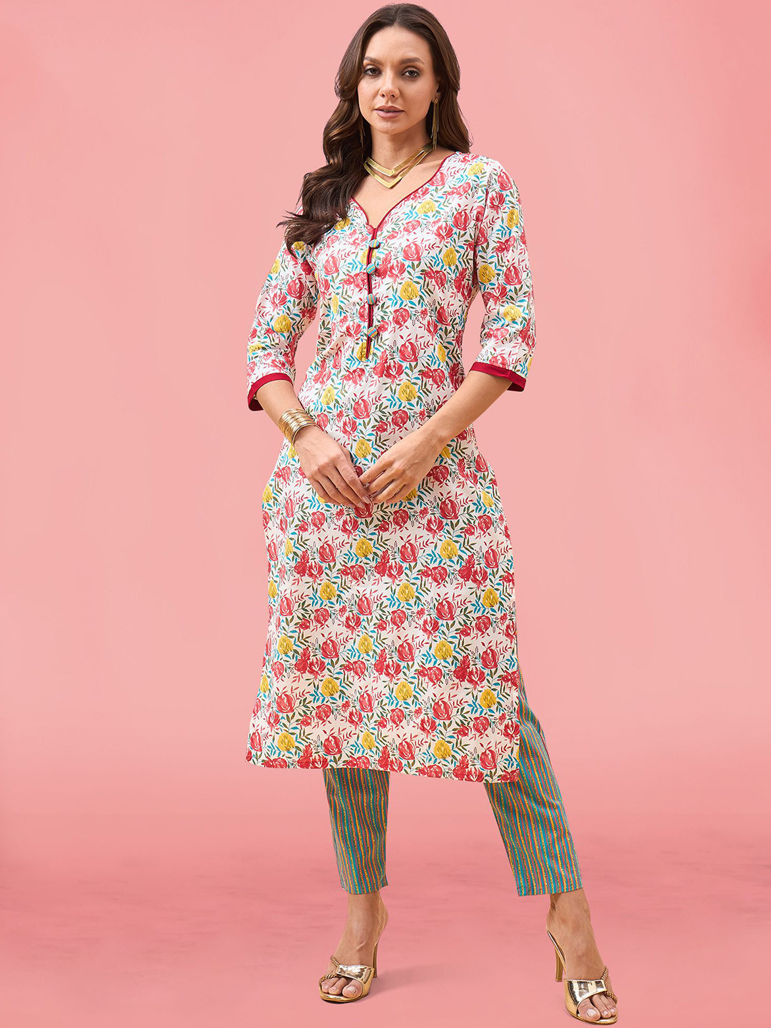 

A.V.M Prints Floral Printed Regular Pure Cotton Kurta with Trousers, White
