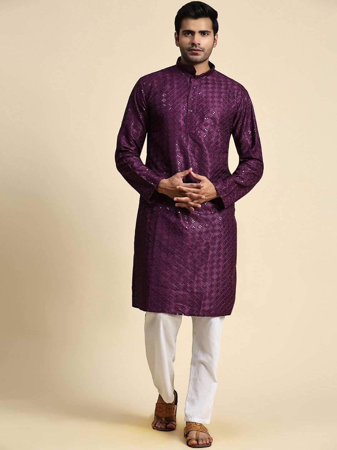 

Pro-Ethic STYLE DEVELOPER Floral Embroidered Sequinned Pure Cotton Kurta With Pyjamas, Purple