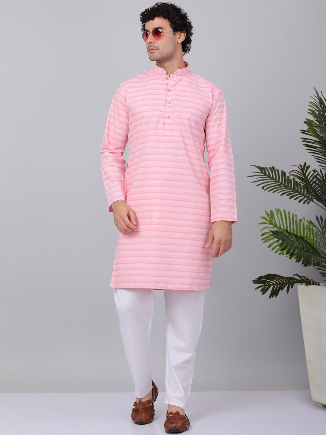 

KRAFT INDIA Striped Mandarin Collar Regular Pure Cotton Kurta with Pyjamas, Pink