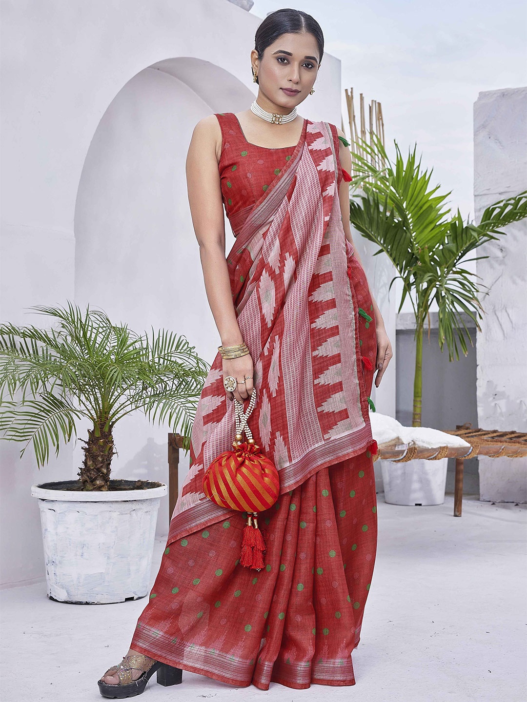 

DIVASTRI Woven Design Ethnic Motifs Printed Zari Ready to Wear Baluchari Saree, Red