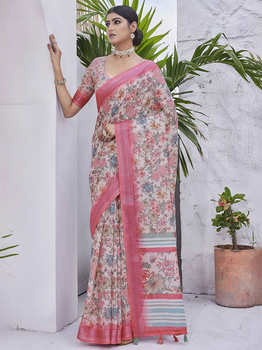 

DIVASTRI Ethnic Motifs Printed Zari Baluchari Saree, Beige