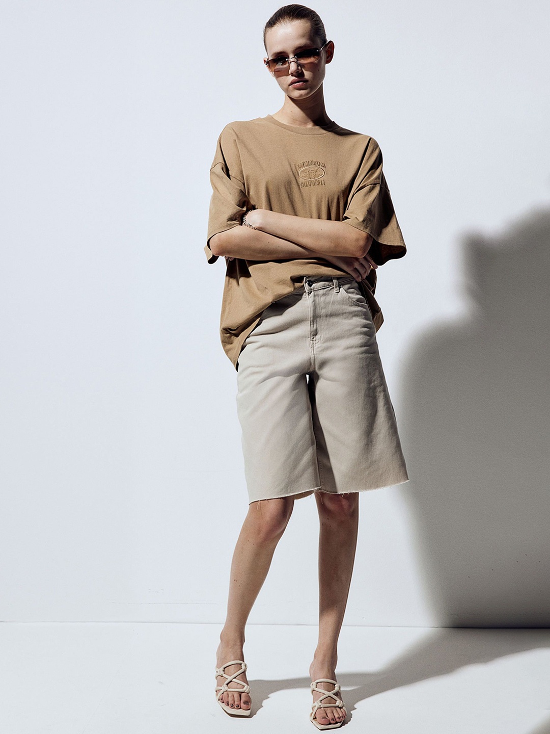 

H&M Women Twill Pure Cotton Bermuda Shorts, Beige