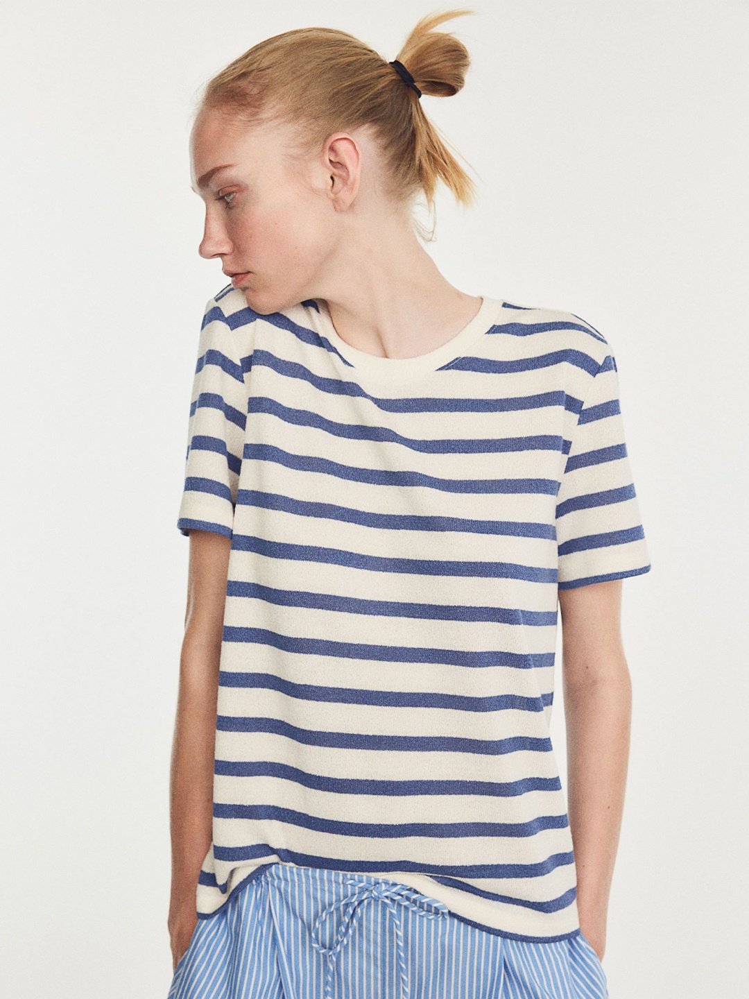 

H&M Fine-Knit T-Shirts, Blue