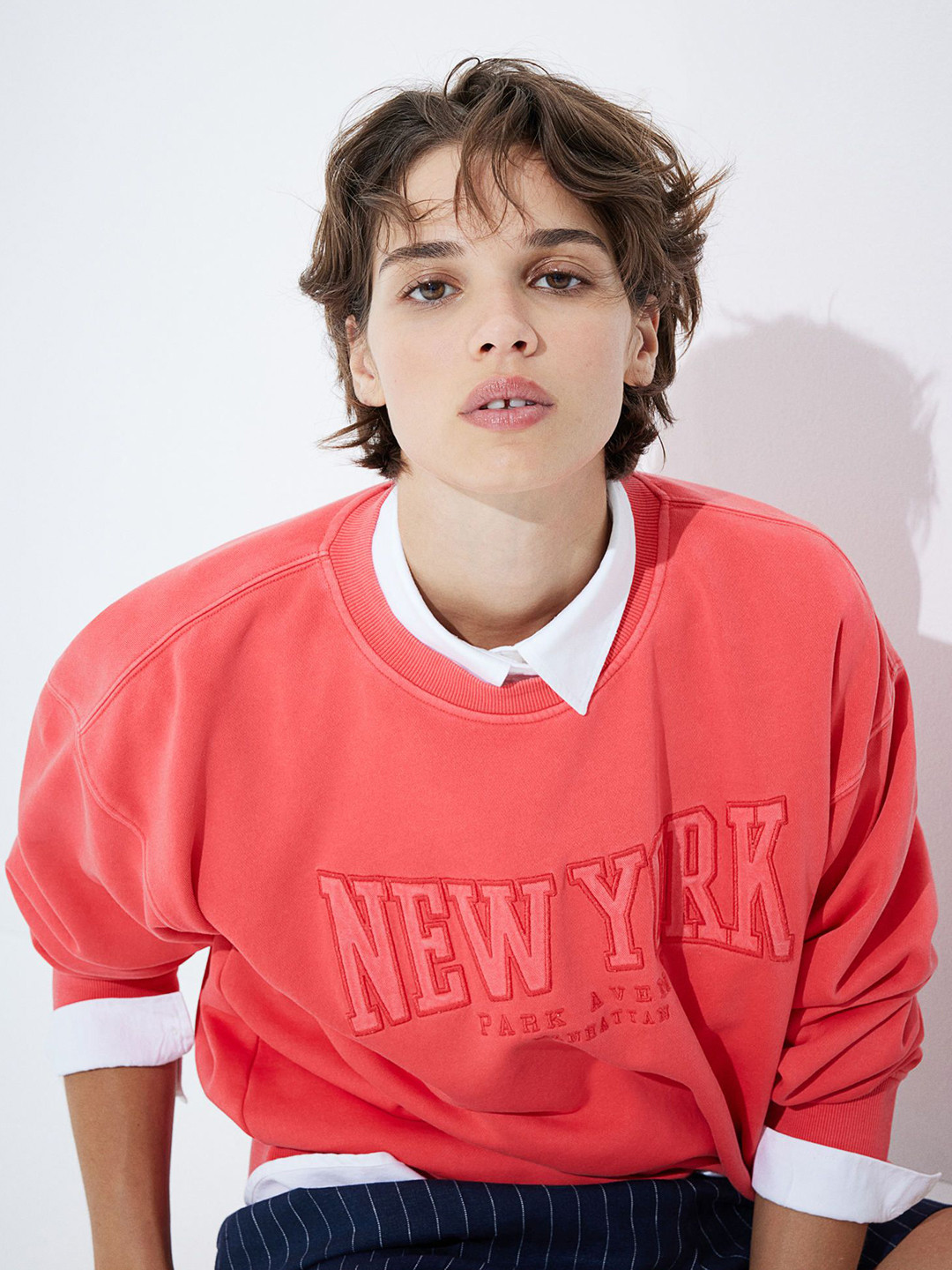 

H&M Printed Long Sleeve Sweatshirts, Red
