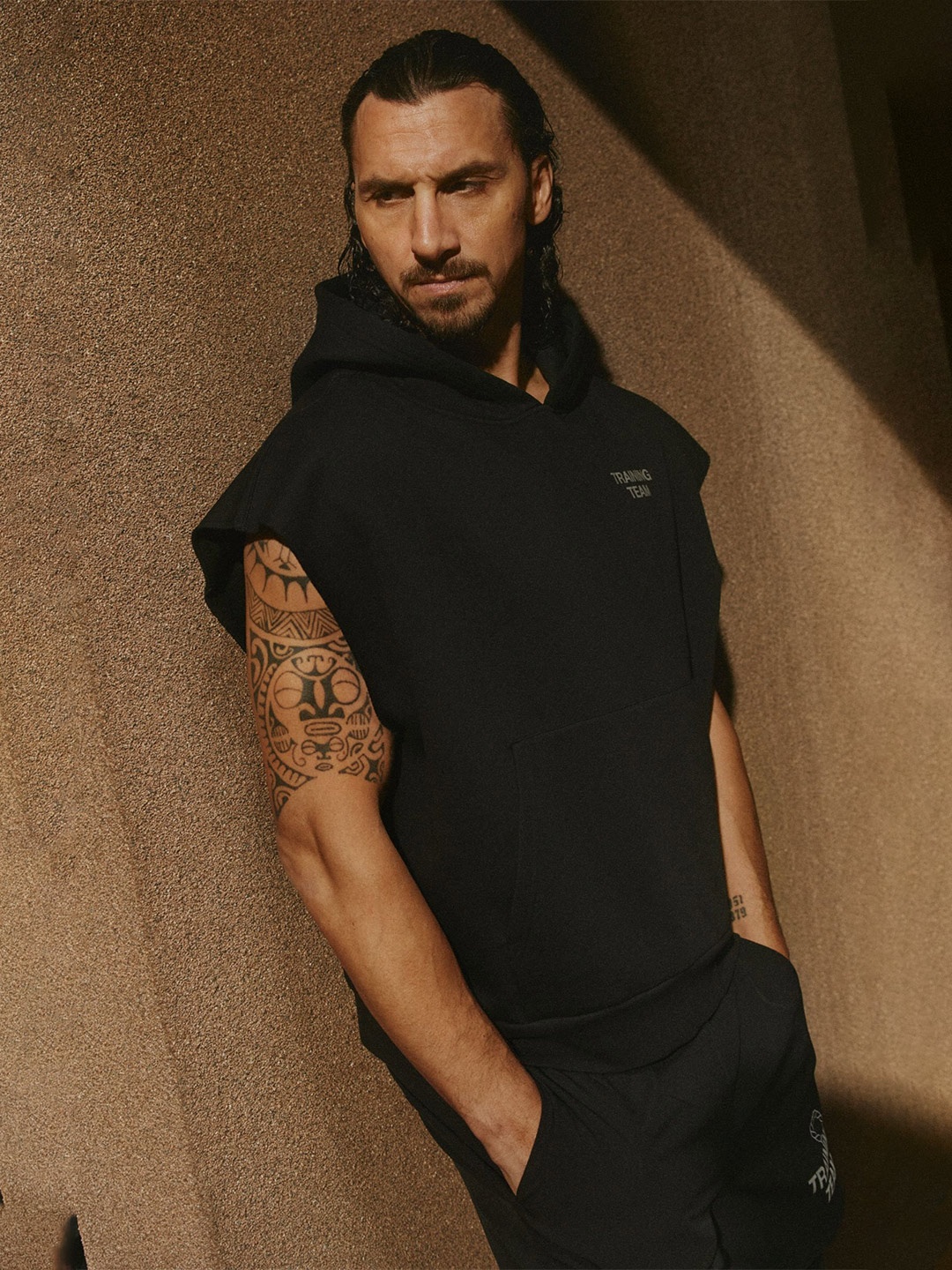 

H&M Sleeveless Sports Hoodie, Black