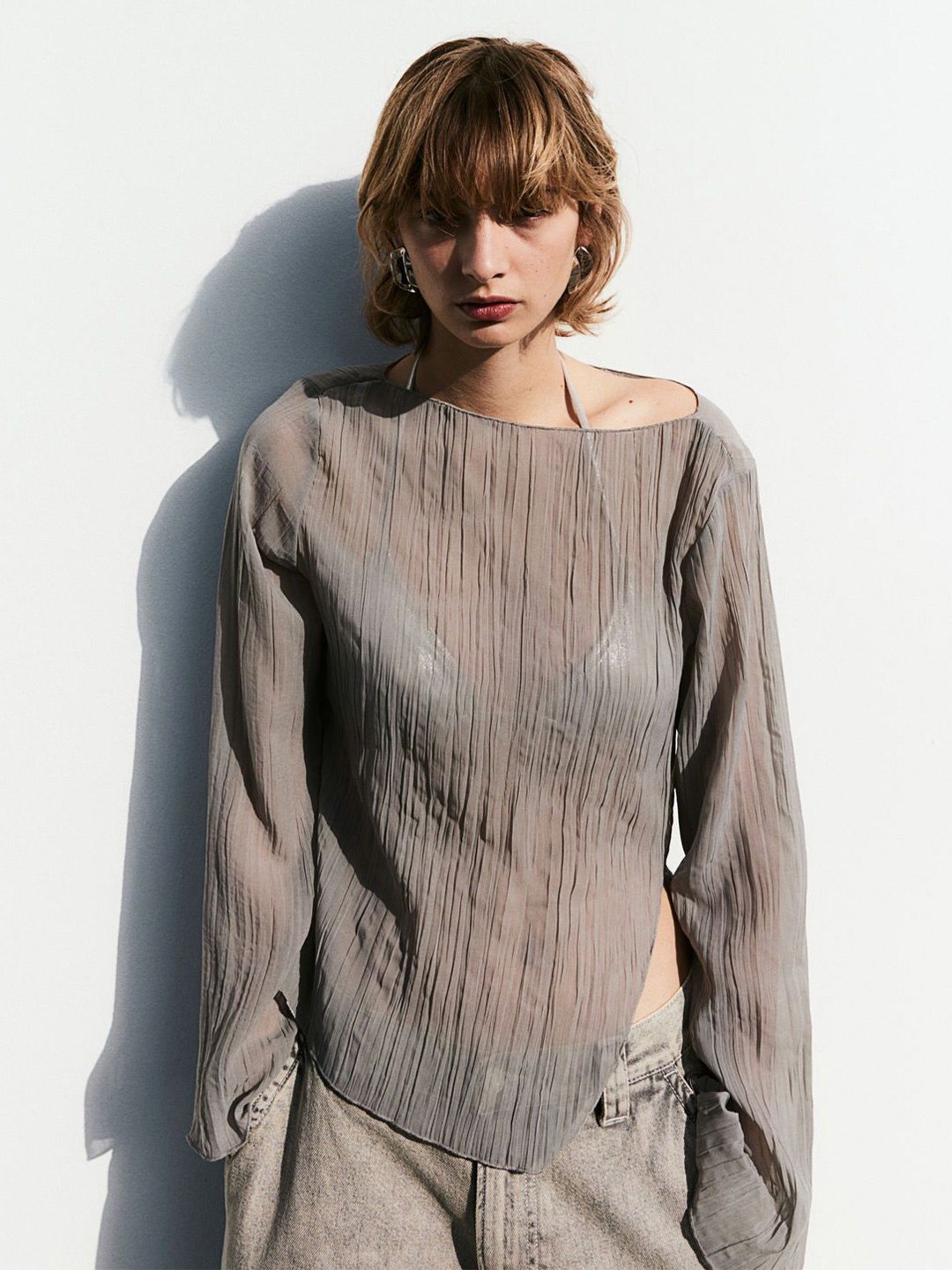 

H&M Overlock-Detail Crinkled Tops, Grey