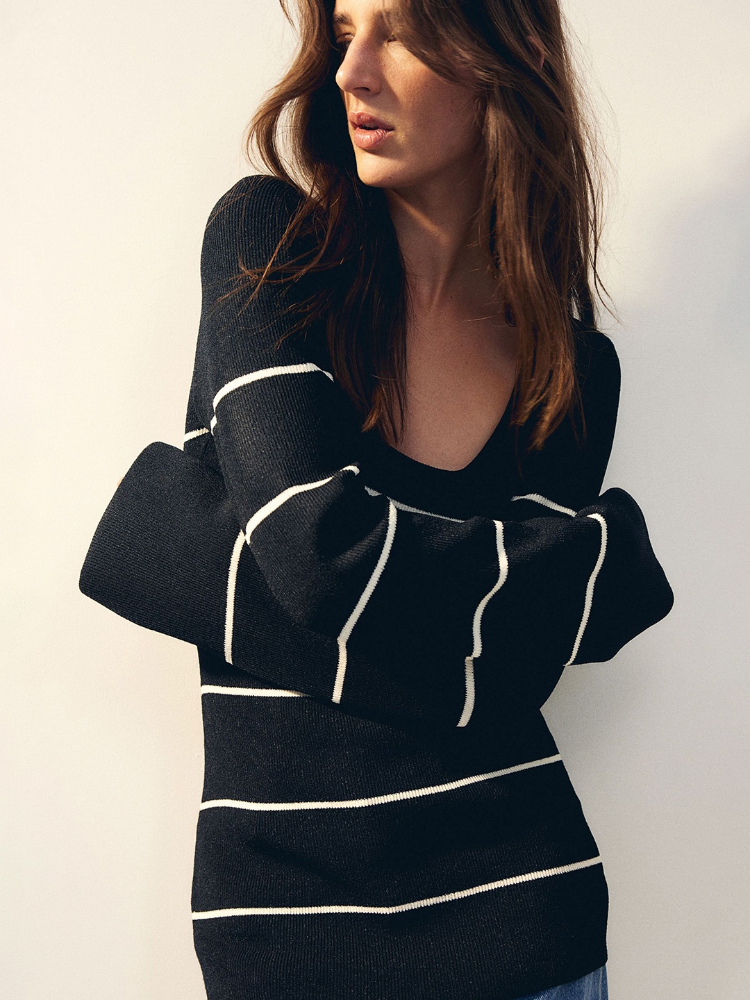 

H&M Women Striped Scoop Neck Jumper, Black