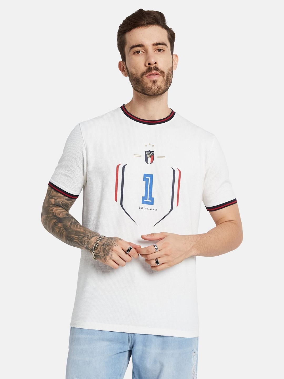 

Octave Men Graphic Printed Round Neck T-shirt, Off white