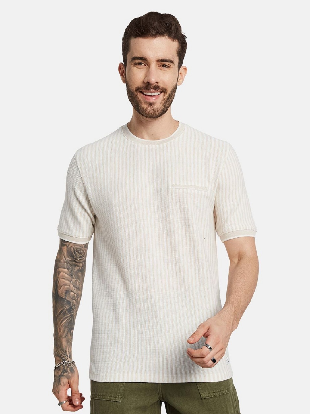 

Octave Men Pockets T-shirt, Cream