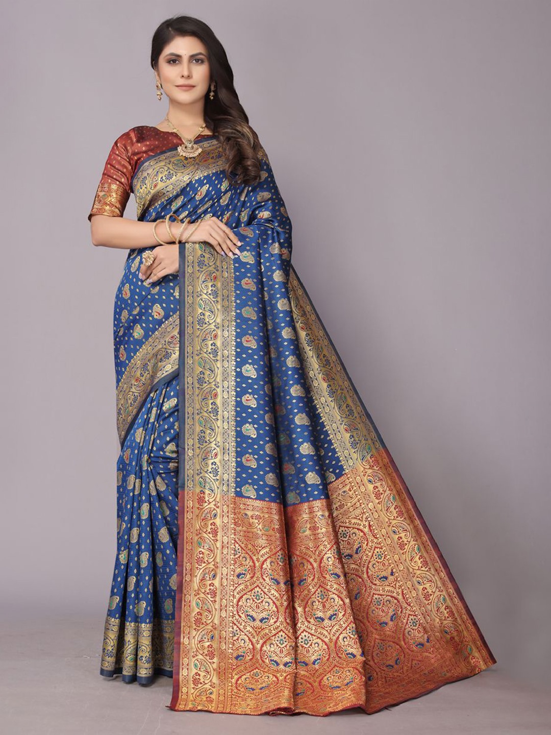 

PERFECT WEAR Ethnic Motifs Zari Woven Patola Saree, Blue
