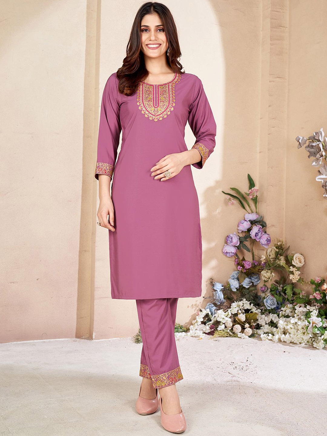 

KALINI Ethnic Motifs Yoke Design Thread Work Straight Kurta with Trousers, Purple