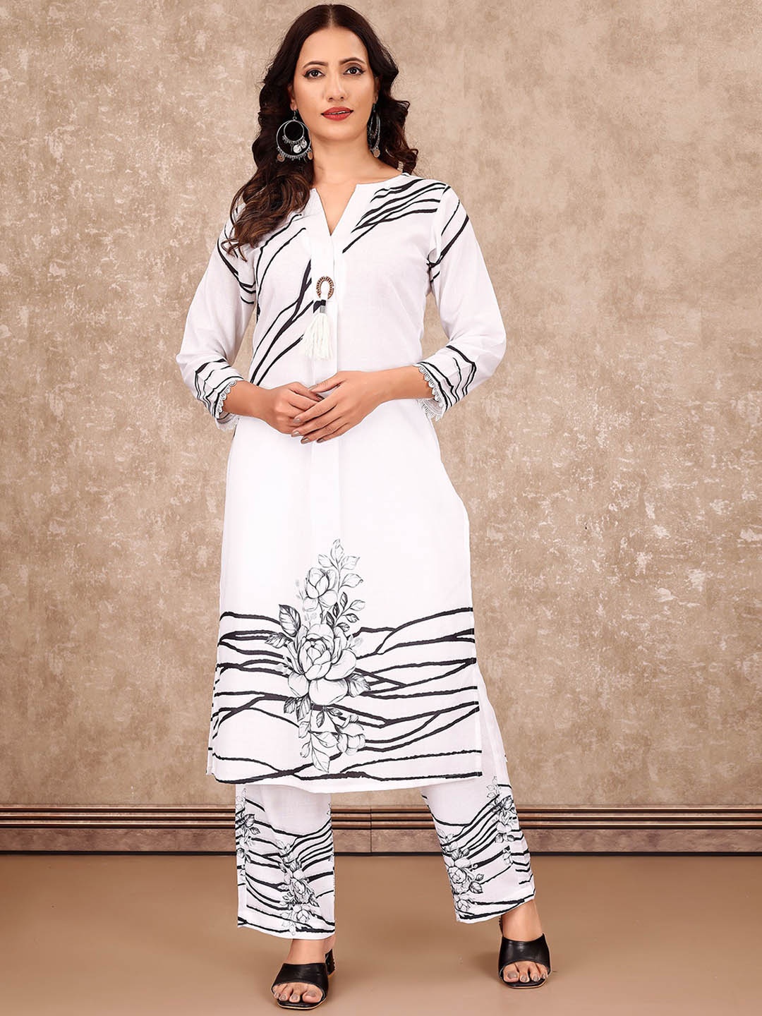 

VIRICA Floral Printed Tunic with Palazzos, White