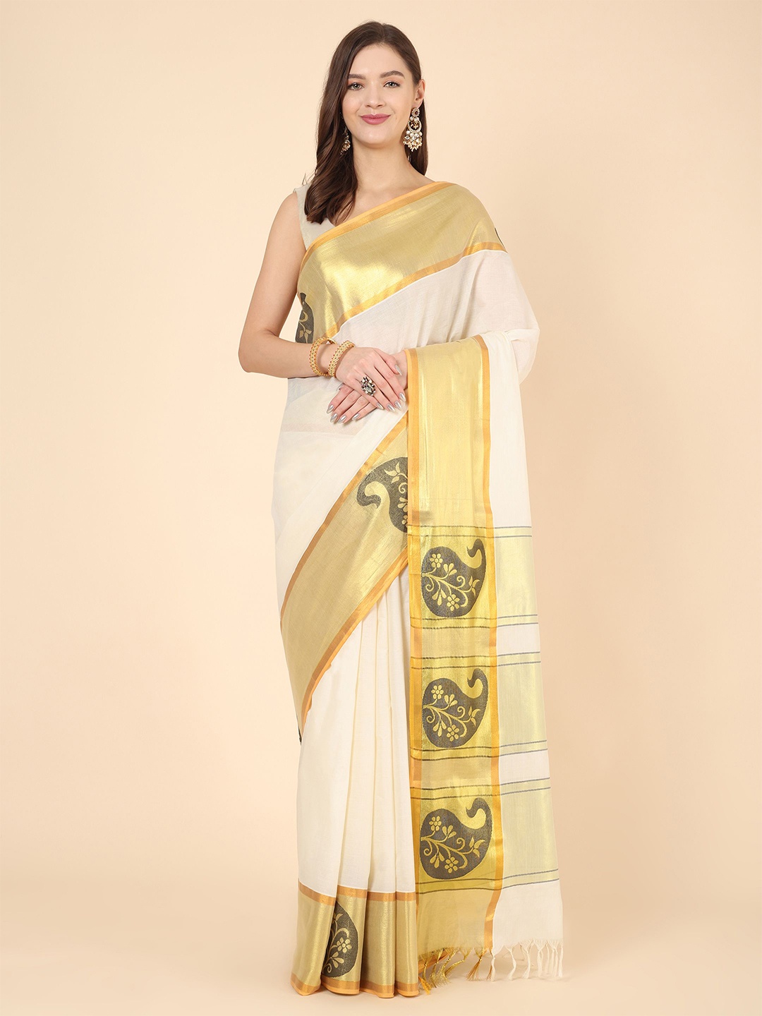 

Manvish Drapes Zari Woven Pure Cotton Kasavu Saree, Off white