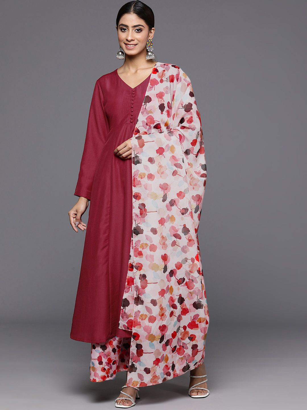 

Varanga V-Neck Anarkali Kurta with Trousers & Dupatta, Maroon