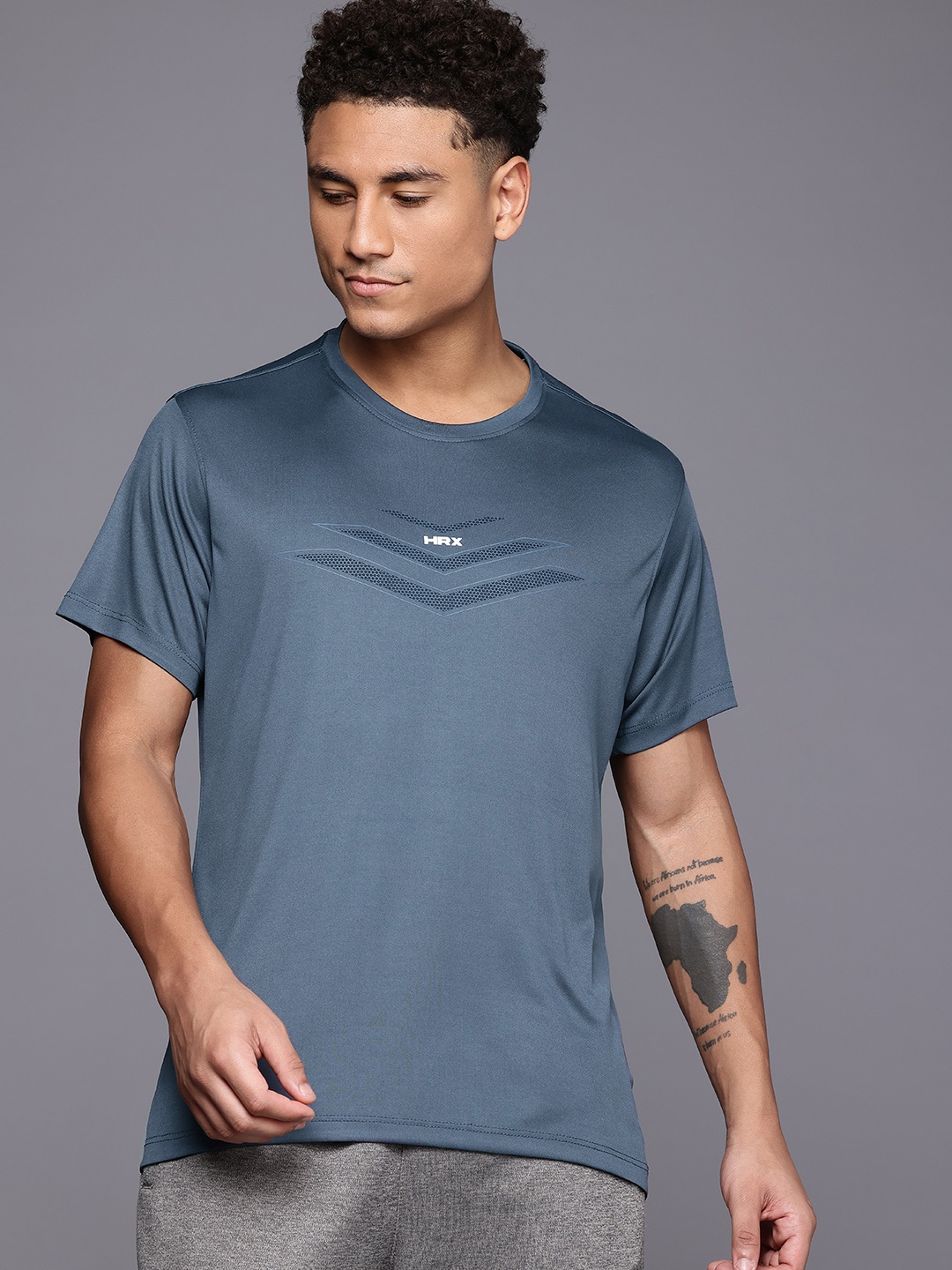 

HRX by Hrithik Roshan Geometric Print Rapid-Dry Training T-shirt, Grey