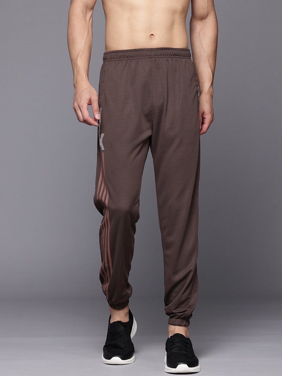 

HRX by Hrithik Roshan Men Rapid-Dry Training Joggers, Brown