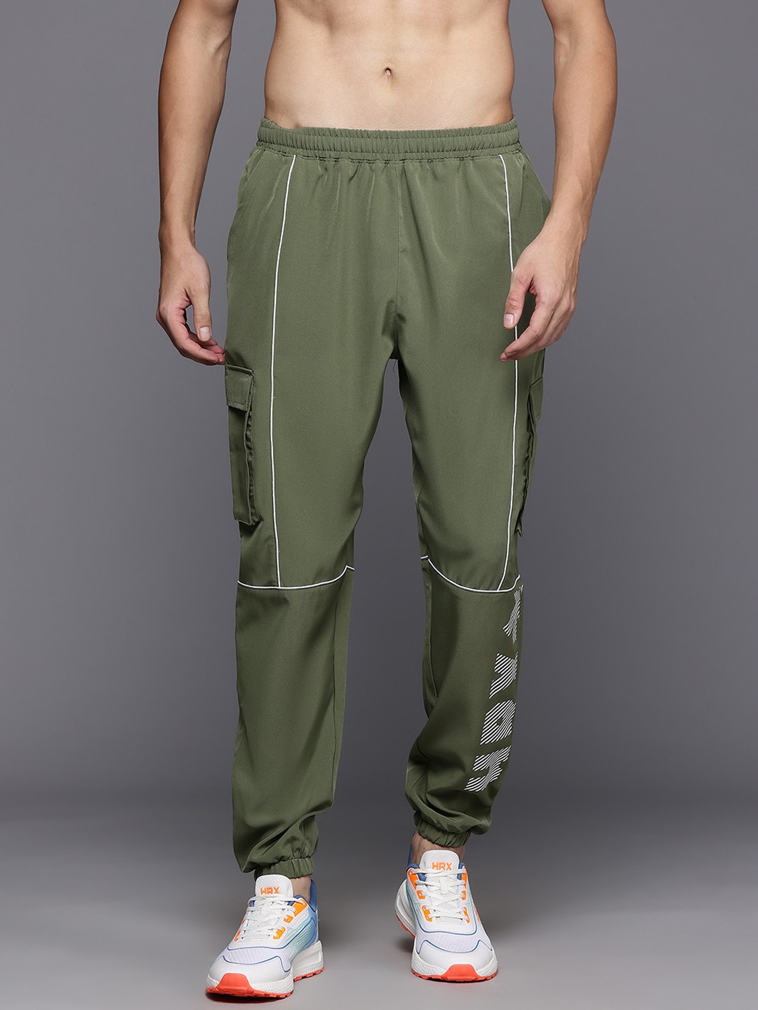 

HRX by Hrithik Roshan Men Rapid-Dry Cargo Style Training Joggers, Olive