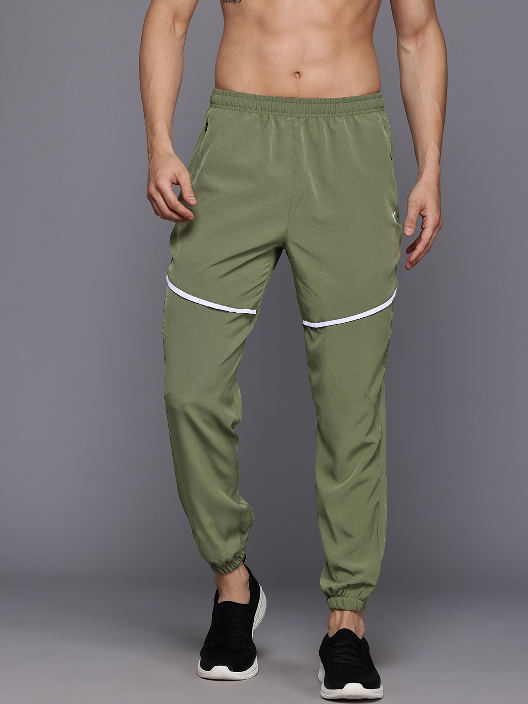 

HRX by Hrithik Roshan Men Rapid-Dry Training Joggers, Green