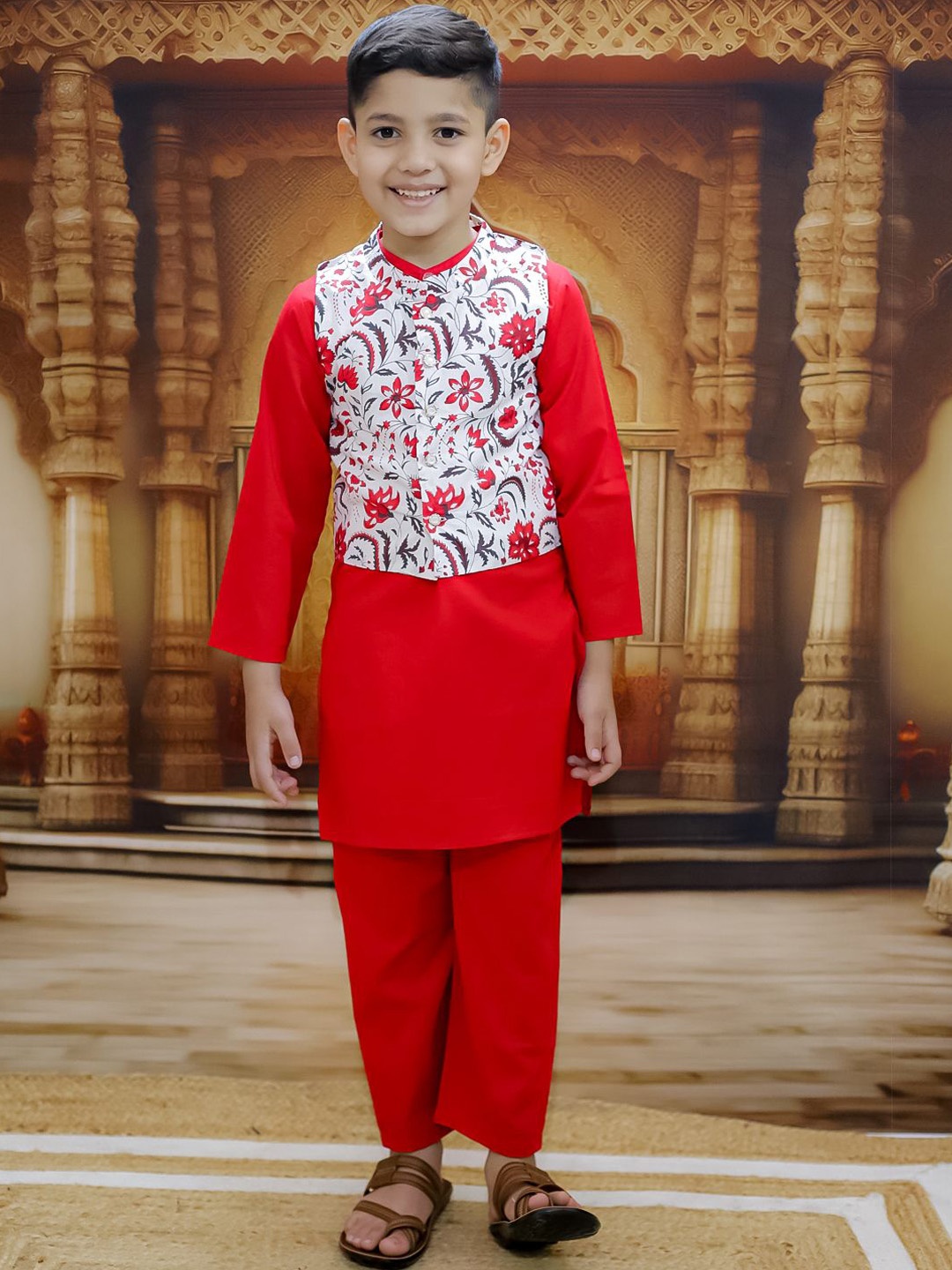 

JUNITOS Boys Mandarin Collar Pure Cotton Straight Kurta With Trousers & Jacket, Red