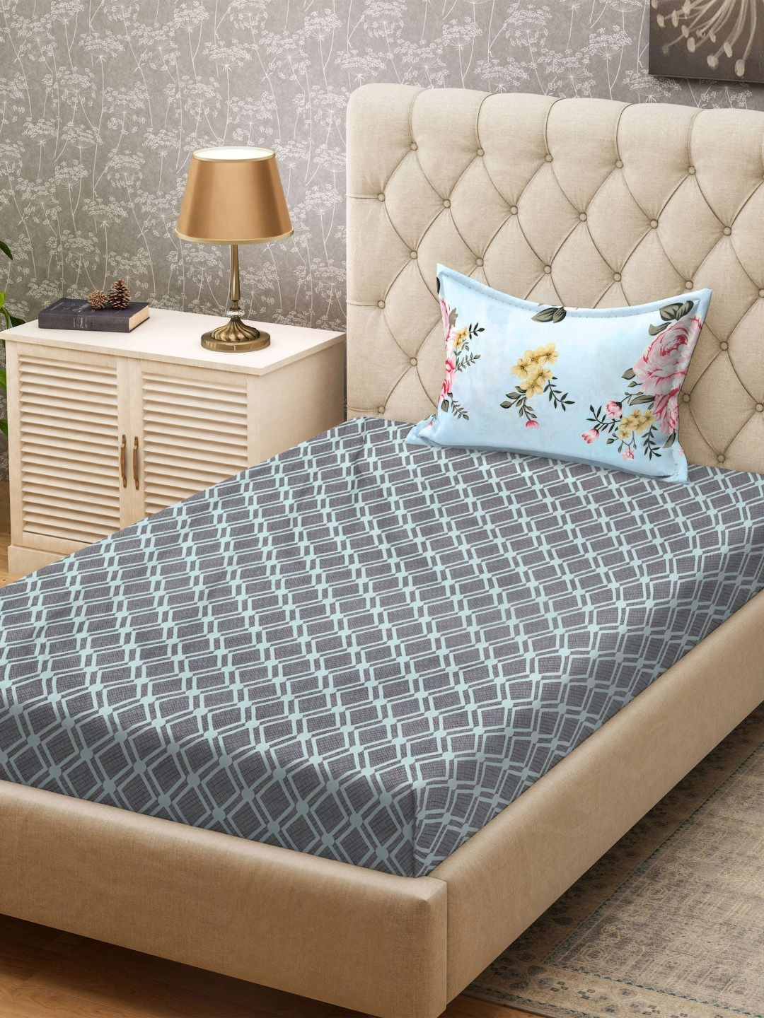 

KLOTTHE Grey & Blue Geometric Printed 300TC Single Bedsheet & Pillow Cover