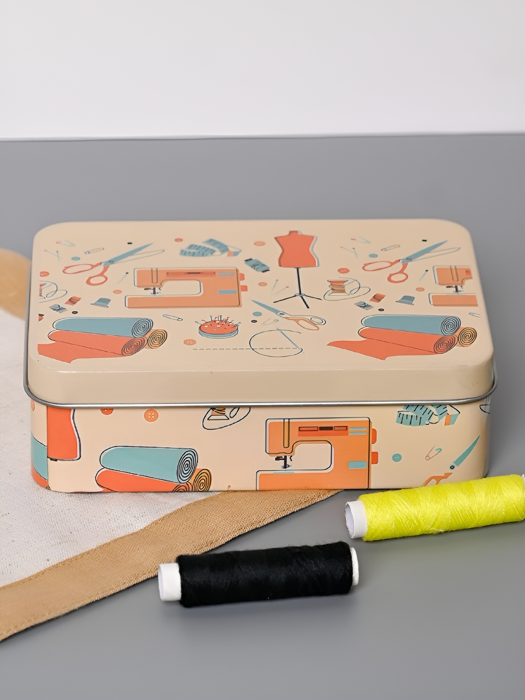 

MARKET99 Beige & Orange Printed Water Resistant Metal Multi-Utility Organiser